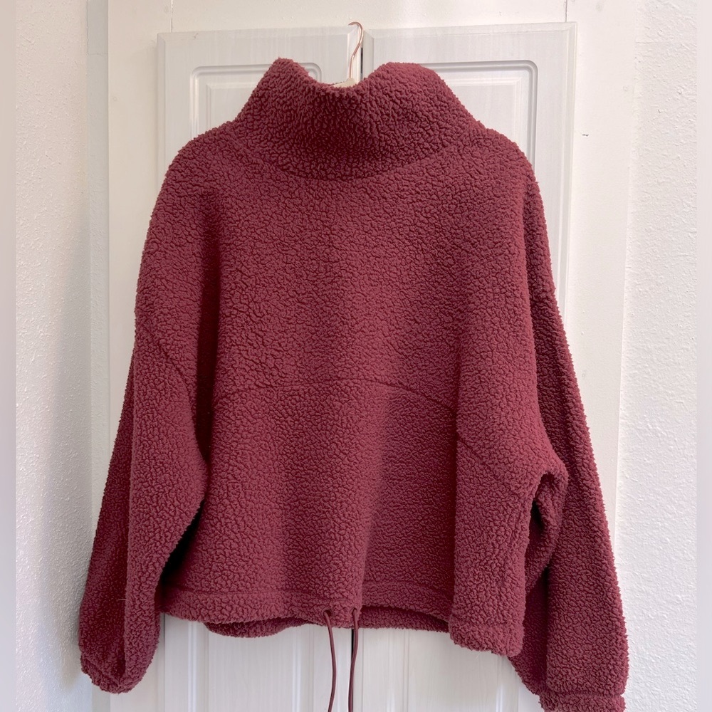 OLD NAVY CROPPED SHERPA TURTLENECK